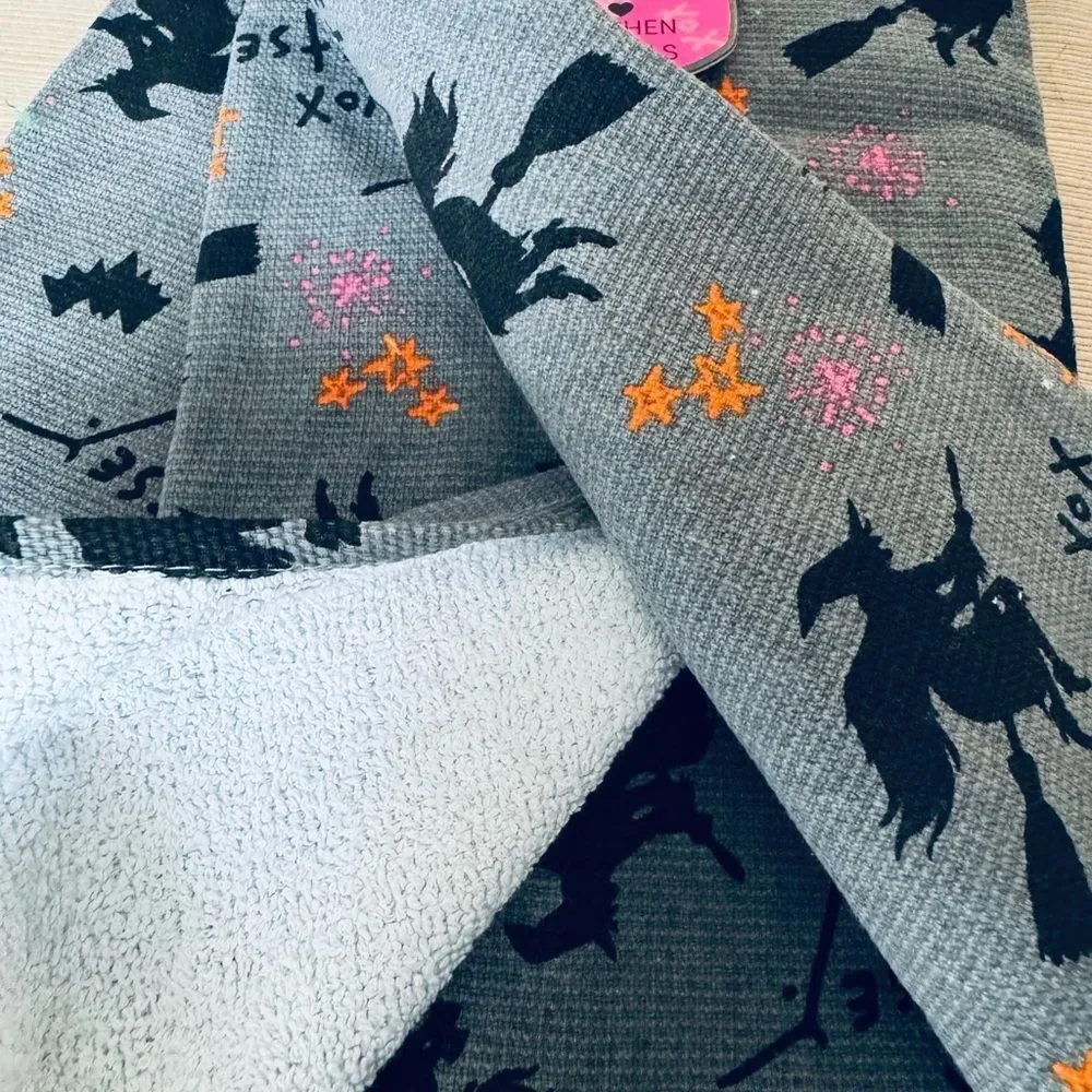 Betsey Johnson Halloween Fall Flying Witch Bats Kitchen Dish Towels Set